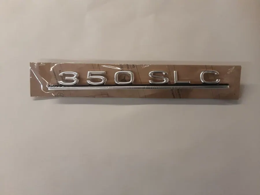 Original Mercedes-Benz W107 SLC Coupe 350SLC Typenzeichen Typenschild Emblem NEU. A1078170315