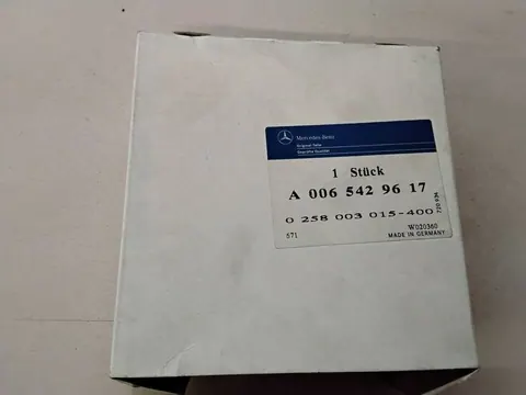 Ansicht 2 von 2: Original Mercedes-Benz W107 W124 W126 W129 W201 W460 W461 Auspuffanlage LAMBDASONDE NEU.A0065429617