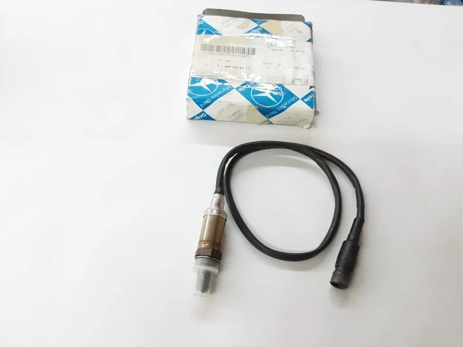 Original Mercedes-Benz W124 W201 W460 W461 Auspuffanlage LAMBDASONDE NEU.A0095424417