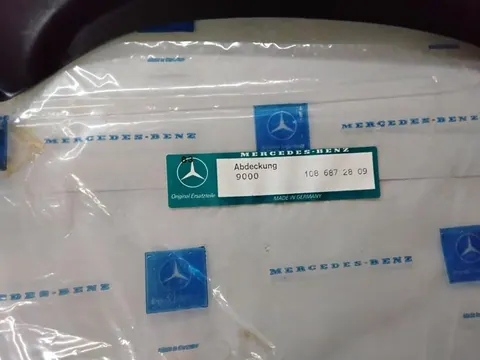 Ansicht 3 von 3: Original Mercedes-Benz W108 S-Klasse Tunnel Abdeckung Verkleidung Mitte A1086872809 ! NEU