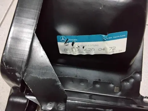 Ansicht 4 von 4: Original Mercedes-Benz W116 S-Klasse 280-450 S/SE/SEL Kühlerversteifung Frontmaske NEU A1166200472