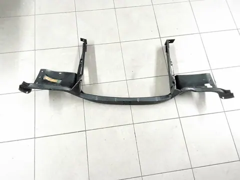 Ansicht 3 von 4: Original Mercedes-Benz W114 W115/8 1-Serie Kühlerversteifung Frontmaske Vorne NEU A1156200972
