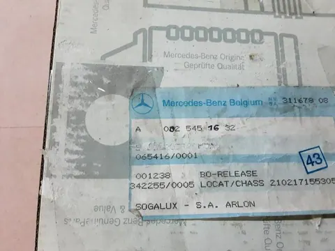 Ansicht 3 von 3: Original Mercedes-Benz W107 W126 W201 Tempomat Steuergerät NEU A0025451632