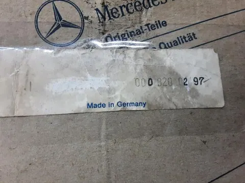 Ansicht 2 von 2: Original Mercedes-Benz W107 W124 W126 W201 BOSCH STEUERGERÄT SPANNUNGSWANDLER NEU A0008200297