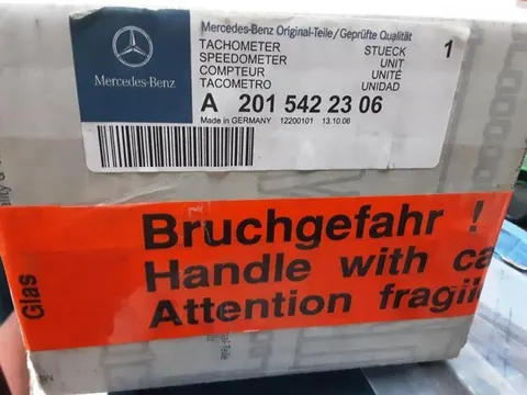 Ansicht 3 von 3: Original Mercedes-Benz W201 190E 2.3-2.6 Kombiinstrument Tachometer Tacho NEU A2015422306