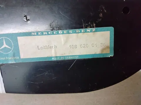 Ansicht 3 von 4: Original Mercedes-Benz W108 W109 S-Klasse Wasserkühler LEITTEILE Leitblech R+L NEU A1086200136 + A1086200236