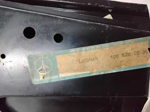 Ansicht 4 von 4: Original Mercedes-Benz W108 W109 S-Klasse Wasserkühler LEITTEILE Leitblech R+L NEU A1086200136 + A1086200236