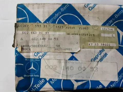 Ansicht 3 von 3: Original Mercedes-Benz W107 W116 W123 W126 W460 Drosselklappenstutzen Klappenstutzen NEU A0021400053