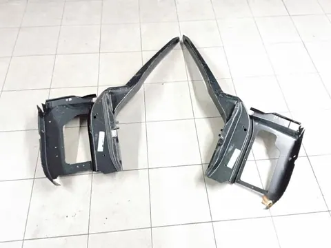 Original Mercedes-Benz W107 SL Cabrio Reparaturblech Vorderwandsäule R+L NEU. A1076300510 + A1076300610