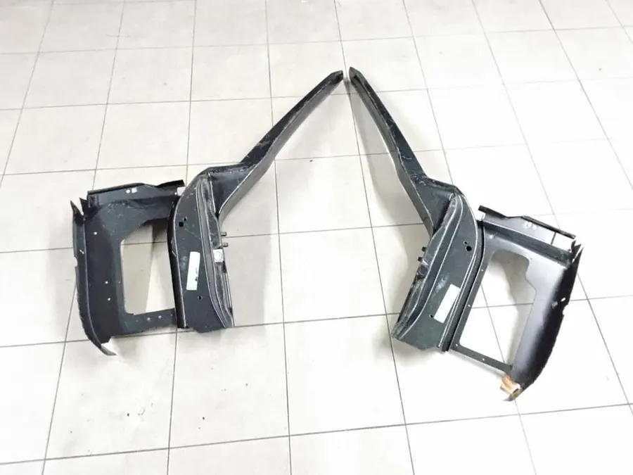 Original Mercedes-Benz W107 SL Cabrio Reparaturblech Vorderwandsäule R+L NEU. A1076300510 + A1076300610