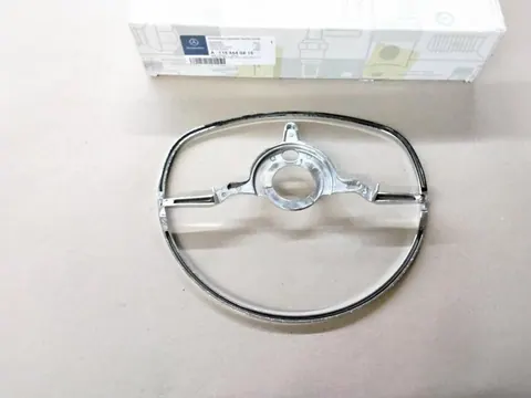 Ansicht 2 von 3: Original Mercedes-Benz W100 W108 W109 W110 W111 W113 W115 Lenkrad CHROM Hupenring Signalring NEU A1154640415