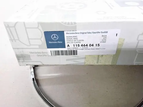 Ansicht 3 von 3: Original Mercedes-Benz W100 W108 W109 W110 W111 W113 W115 Lenkrad CHROM Hupenring Signalring NEU A1154640415