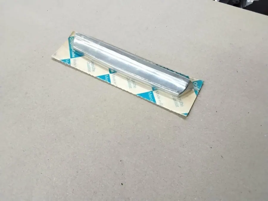 Original Mercedes-Benz W114 W115/8 1-Serie CHROM Kofferraumgriff Heckklappe Heckdeckel Griff NEU A1157580002