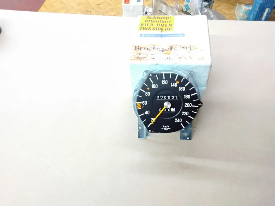 Original Mercedes W107 SL SLC, W116 S-Klasse 280SL/SLC/SE/SEL Kombiinstrument Tachometer Tacho NEU A0085428506