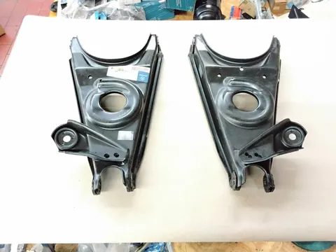 Original Mercedes-Benz W108 W110 W111 W113 QUERLENKER Vorne R+L NEU... A1113302907 + A1113303007