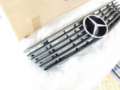 Ansicht 2 von 5: Original Mercedes-Benz R129 W129 SL Frontmaske Kühlergrill Schutzgitter NEU A1298800285