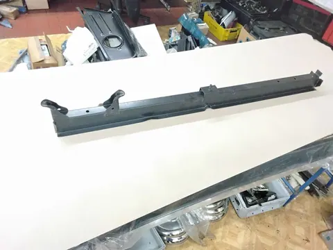 Ansicht 2 von 4: Original Mercedes-Benz W108 W109 W110 W111 W112 Heckboden Versteifung Querträger NEU A1106100216