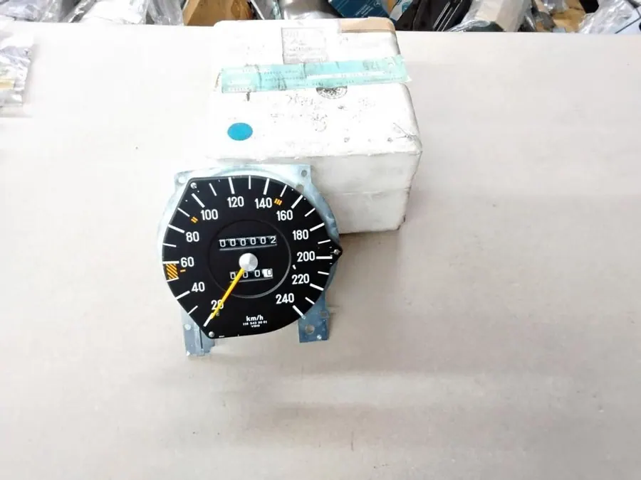 Original Mercedes W107 SL SLC, W116 S-Klasse 350SL/SLC/SE/SEL Kombiinstrument Tachometer Tacho NEU A0085428706