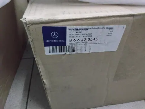Ansicht 5 von 5: Original Mercedes-Benz C215 W220 Alufelgen Scheibenrad 7,5Jx17 ET46 NEU. B66470545